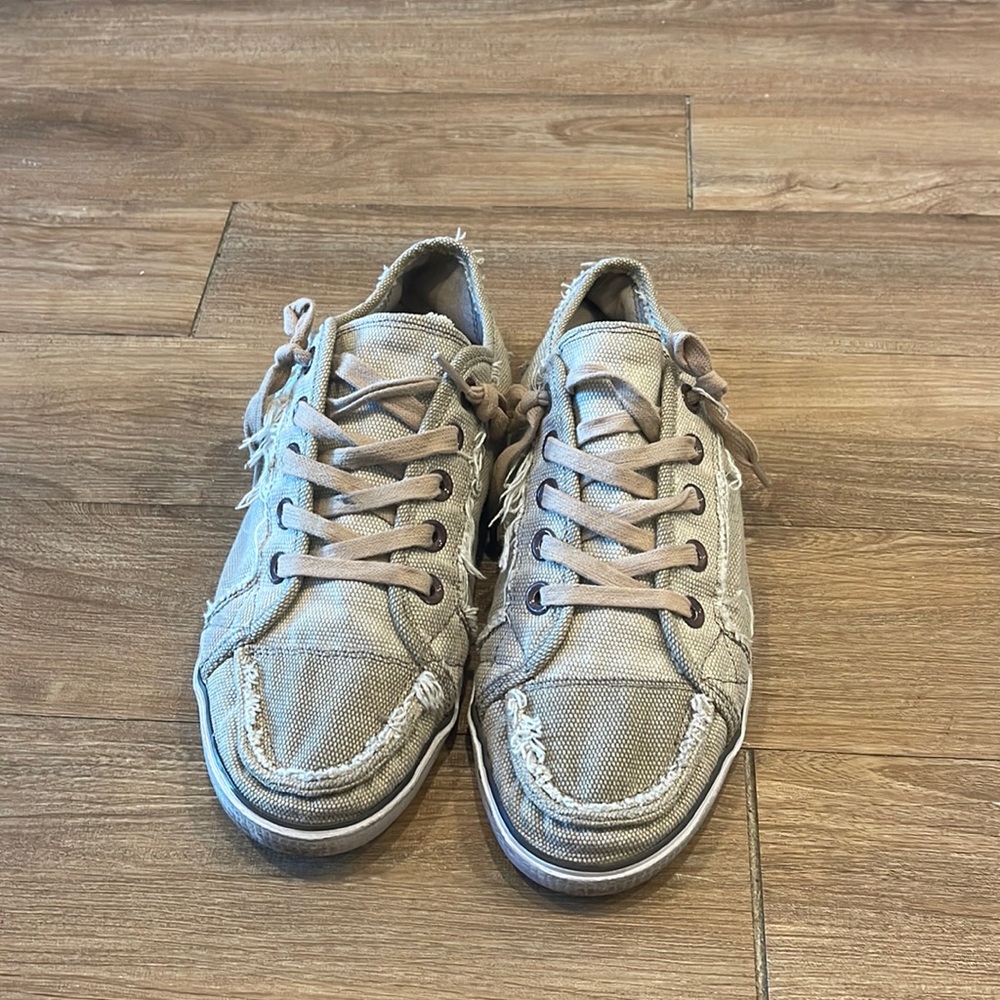 Sanuk canvas shoes